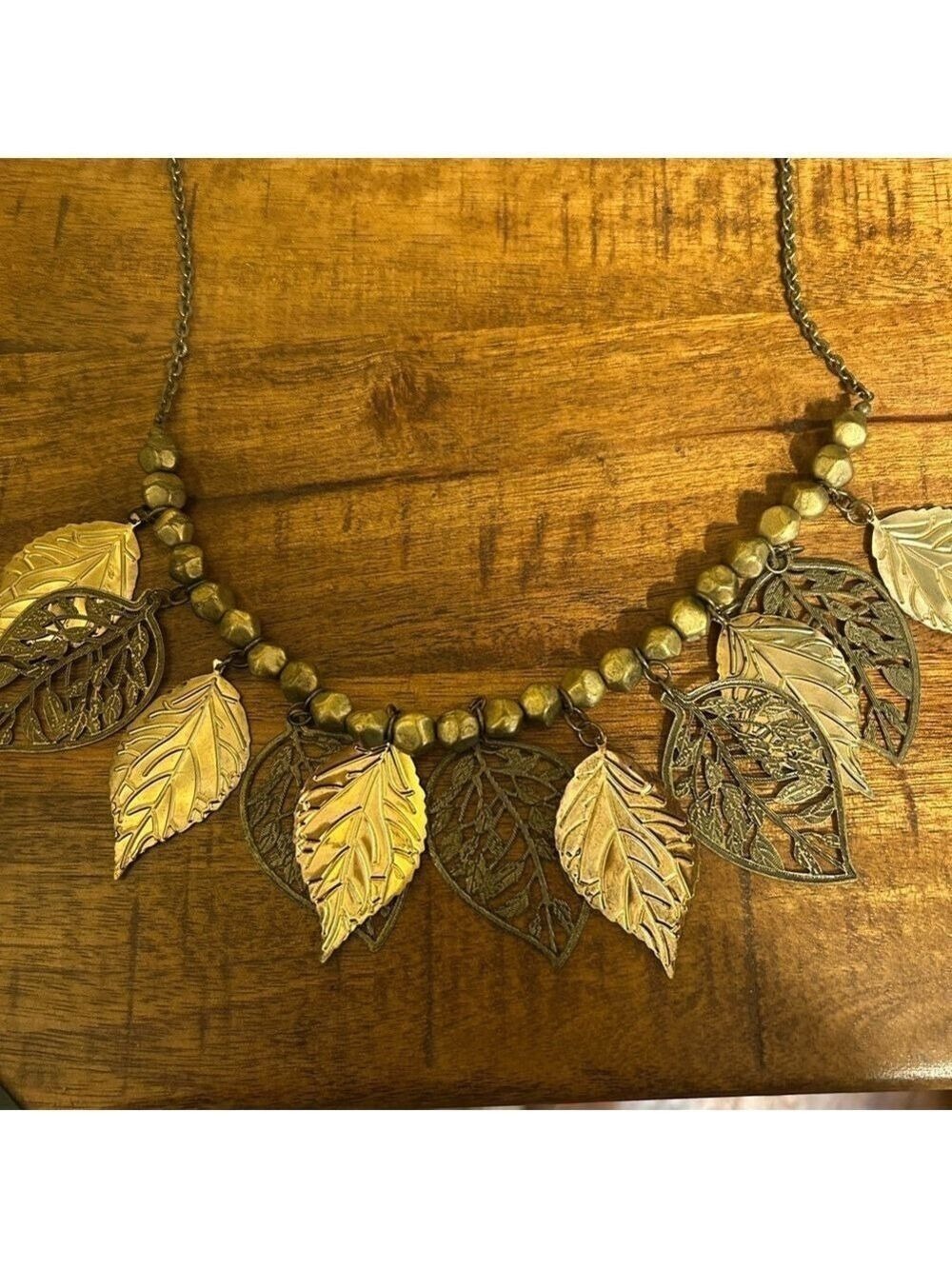 Gold tone necklace - Picture 3 of 3
